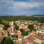 Star Apartment Tar-Vabriga