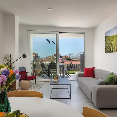 Star Apartment